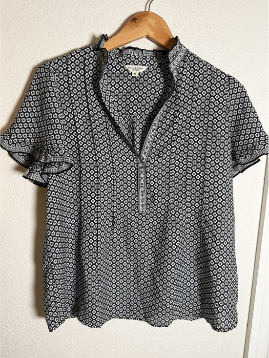 Max Studio Tops - Max Studio London Black White Geometric Ruffle Sleeve Blouse Medium